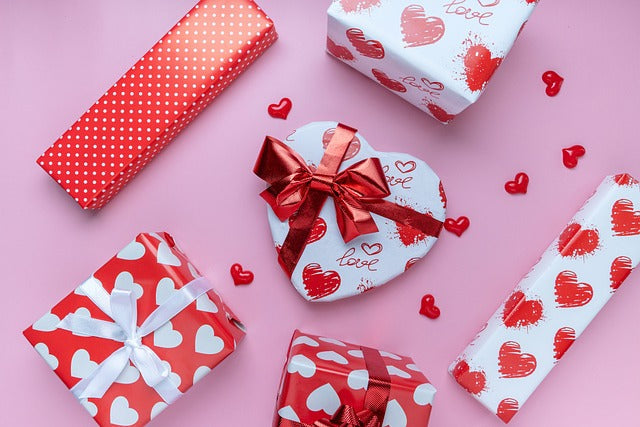 Valentine’s Day Gift Ideas: Why Personalized Gifts Make Love Extra Special ❤️🎁